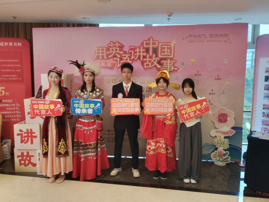部分参赛学生.jpg