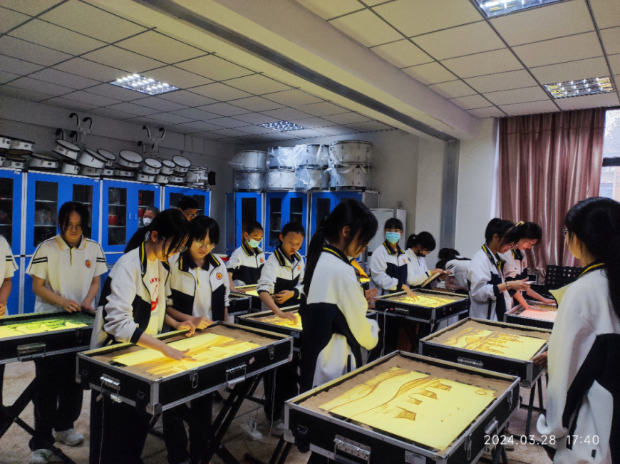 1号-社团活动照片-2.jpg